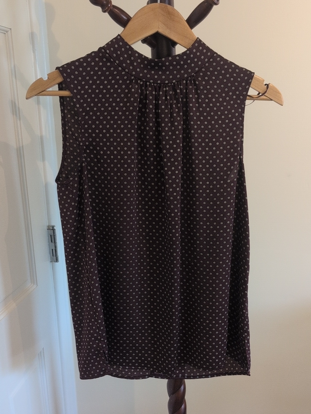 Vince Camuto Black Sleeveless Mock Neck Polka Dot Camisole